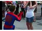 demande mariage façon Spiderman video