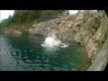 Passe-temps très dangereux cliff jumping gagne popularité