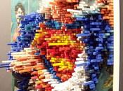 Superman entre peinture sculpure