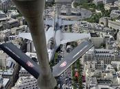 photo jour Rafale ravitailleur passant au-dessus l'Arc Triomphe Transall