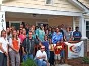 NASCAR, Habitat Humanity Dedicate Home Encore plus solidarité