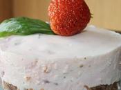 Cheesecakes fraises, basilic, cookies
