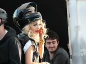 News Rita tourne moment clip "Shine Light"