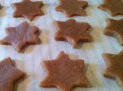 Zimtsterne petits biscuits alsaciens Noël cannelle