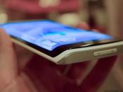 [CES 2013] Samsung, démonstration d’un écran flexible