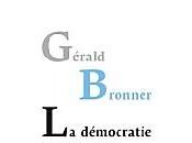 Opération Lune démocratie crédules