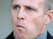 Stevenage Smith s’étonne d’avoir limogé