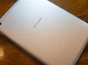 Onda présente tablette V818