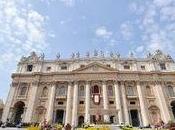 Décoration florale place Pierre Rome