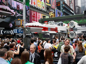 X-Wing grandeur nature s’installe Time Square