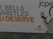 Polémique autour d’une théière ressemblant Hitler