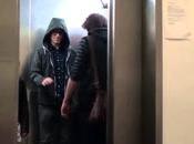 Avec pouvoirs, Jedi piège inconnus dans ascenseur