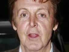 Paul McCartney rend chez bijoutier