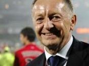 Newcastle Aulas considère transfert Gomis comme ayant capoté
