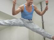 Jean-Claude Damme revient joue maracas plafond