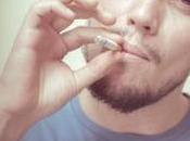 Prévention TABAC: Cibler jeunes adultes autant adolescents Journal Adolescent Health