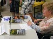 L’auteure américaine, Therese Bonvouloir Bayol, participé l’événement "Writers Delta" Vista, Californie