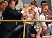 Femens parlement Québécois!