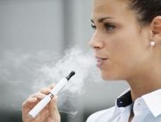 e-CIGARETTE: Décourage-t-elle encourage-t-elle fumer?