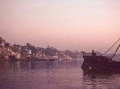 J170 Varanasi, ghats Gange