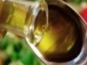 Régime méditerranéen salade l'huile d'olive contre l'hypertension