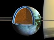 Autour Saturne, Titan cacherait océan salé sous surface glace