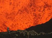 prend selfie dans cratère d’un volcan activité (Vidéo)