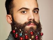 Accrochez boules Noël votre barbe
