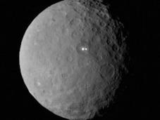 sonde spatiale Dawn observe double point lumineux surface Cérès