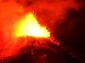 [VIDEO] L’incroyable volcan Villarica fusion inquiète fascine