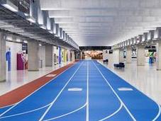 piste d’athlétisme s’invite dans l’aéroport Tokyo