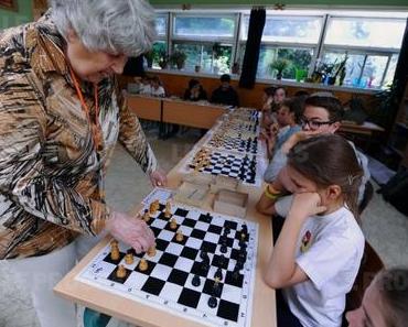 La reine des échecs à l'heure du sacre, à 87 ans