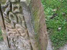mystérieuse pierre gravée Leicester