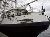 Bonjour notre Gérard PETRELLUZZI Port