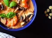 Soupe Thaï crevettes, coco curry
