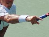 Doit-on porter casquette l’endroit l’envers court tennis