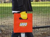 promotionnel transforme mains LEGO