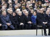 Crimes terroristes Hollande termine mandat dans l’humour macabre, involontaire détonnant