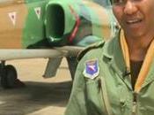 Zambie Thokosile Muwamba, première femme pilote chasse