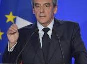 François Fillon fonce dans toute vitesse klaxonnant