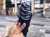 C’est nouveau phénomène instagram, glaces noires