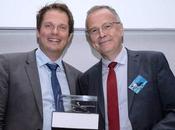 Liebherr-Aerospace reçoit deux prix part d’Airbus Helicopters