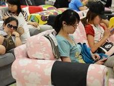 Canicule Shanghai, réfugie chez IKEA pour faire siestes climatisées