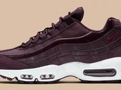 Voici premières images officielles Nike “Bordeaux”