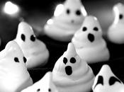 Fantômes meringués gâteau d'halloween