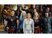 Crisis Earth-X Arrowverse réunit contre doubles dans teaser