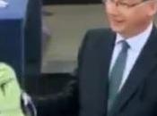 député belge s'en prend Emmanuel Macron offrant corde