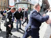 nouvelle pratique #antifa fait fureur outre manche #FlashtheFash