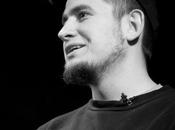 Entre Poutine Macron, lumière d’un plus grand yeux Alexei Polikhovich