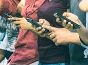 MÉDIAS SOCIAUX stress dépendance